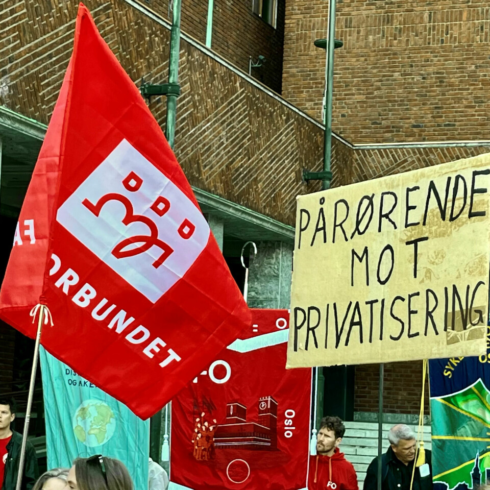 STORE: Fagforbundet er Norges og LOs største forbund med 413.000 medlemmer. De organiserer arbeidstakere i kommune, fylkeskommune, private og offentlige virksomheter og i sykehus. STORE: Fagforbundet er Norges og LOs største forbund med 413.000 medlemmer. De organiserer arbeidstakere i kommune, fylkeskommune, private og offentlige virksomheter og i sykehus.