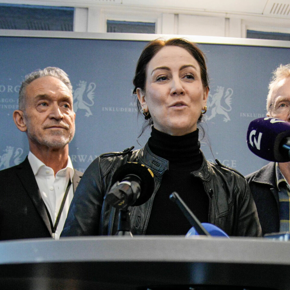 FORNØYD: Arbeids- og inkluderingsminister Tonje Brenna (Ap), her flankert av YS-leder Hans-Erik Skjæggerud (t.v.), KS' direktør for arbeidsliv Tor-Arne Gangsø og LO-nestleder Steinar Krogstad under pressekonferansen etter signeringen av den nye IA-avtalen. FORNØYD: Arbeids- og inkluderingsminister Tonje Brenna (Ap), her flankert av YS-leder Hans-Erik Skjæggerud (t.v.), KS' direktør for arbeidsliv Tor-Arne Gangsø og LO-nestleder Steinar Krogstad under pressekonferansen etter signeringen av den nye IA-avtalen.