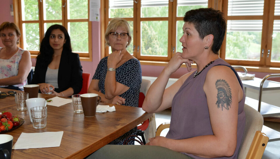 Barnehagestyrer Monica Gjefsen sammen med Rigmor Aasrud (f.v.), Hadia Tajik og Randi Thorsen. Barnehagestyrer Monica Gjefsen sammen med Rigmor Aasrud (f.v.), Hadia Tajik og Randi Thorsen.