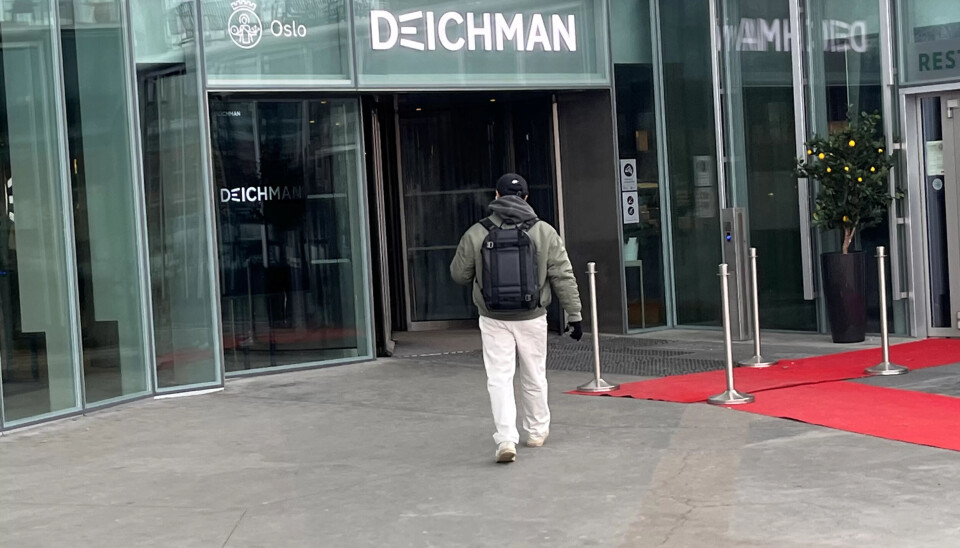 ÅPENT: Som offentlig arena kan ikke biblioteket stenge noen ute, sier biblioteksjefen ÅPENT: Som offentlig arena kan ikke biblioteket stenge noen ute, sier biblioteksjefen