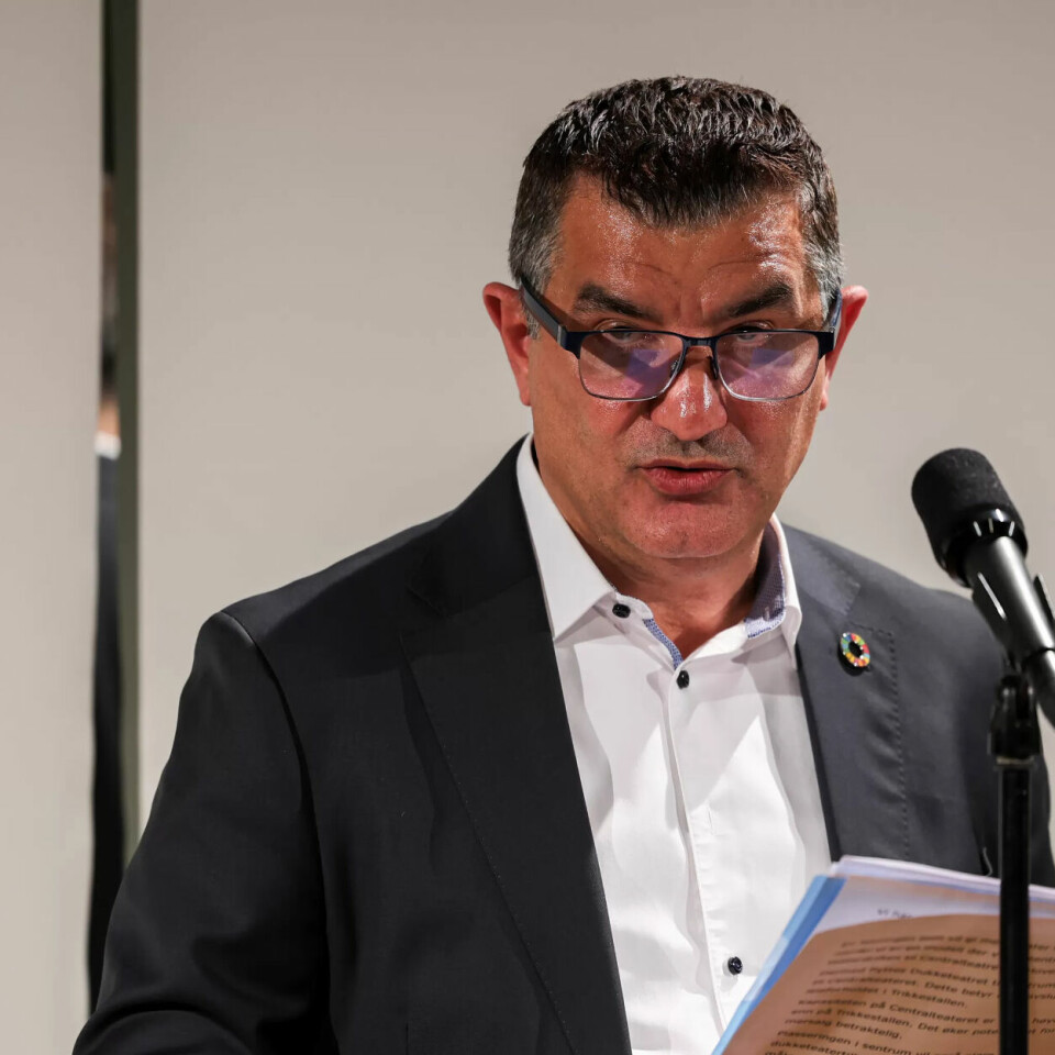 IKKE HELT PLANLAGT: Styreleder Jafar Altememy trodde de ansatte skulle juble da han presenterte ukas budskap. Det ble ikke helt sånn. IKKE HELT PLANLAGT: Styreleder Jafar Altememy trodde de ansatte skulle juble da han presenterte ukas budskap. Det ble ikke helt sånn.