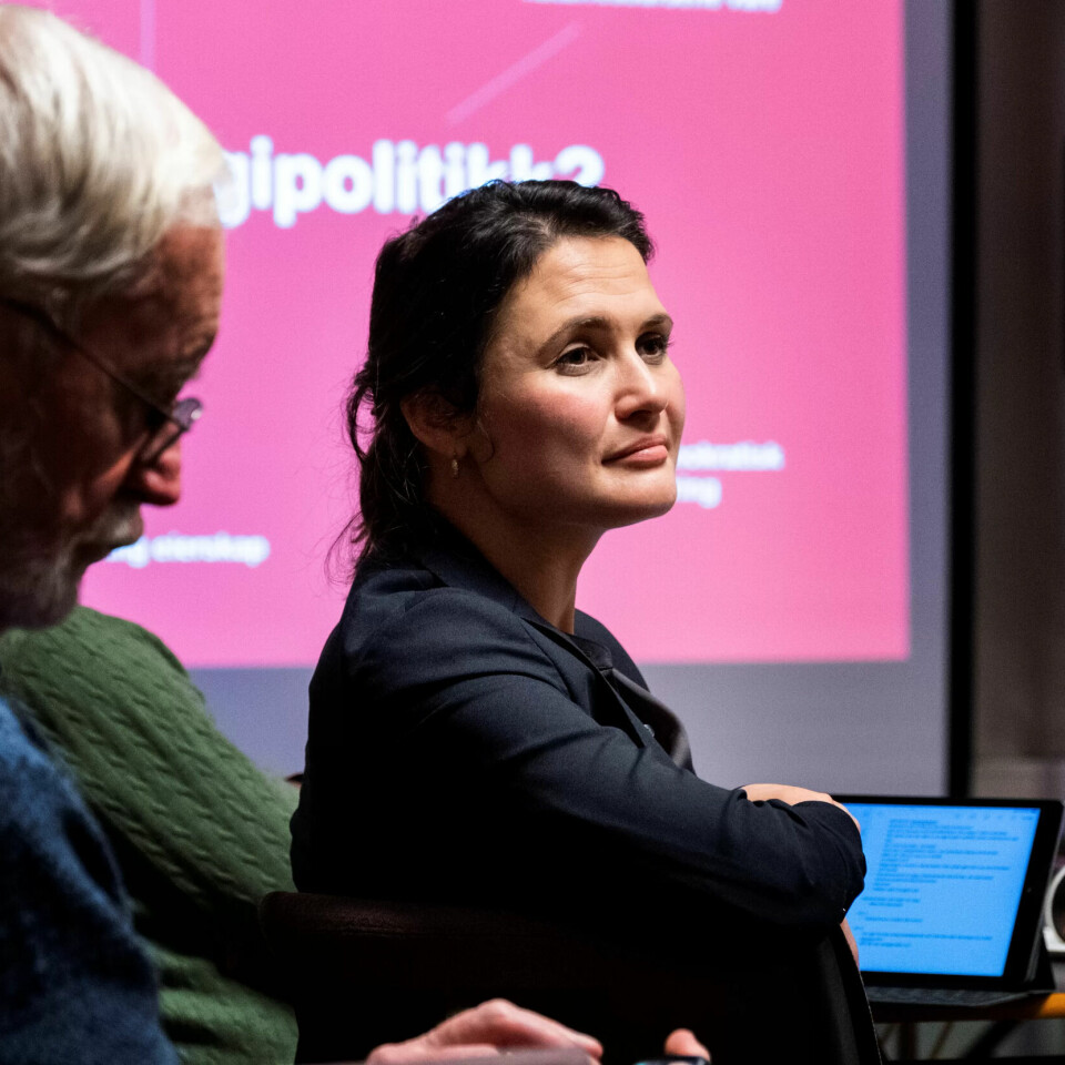 SKRYTER: Kunnskapsminister Kari Nessa Nordtun (Ap) mener Liaqat og Nina er et godt eksempel på to som har hatt ett felles mål, men som har oppnådd det ved hjelp av ordninger tilpasset deres ulike livssituasjoner. SKRYTER: Kunnskapsminister Kari Nessa Nordtun (Ap) mener Liaqat og Nina er et godt eksempel på to som har hatt ett felles mål, men som har oppnådd det ved hjelp av ordninger tilpasset deres ulike livssituasjoner.