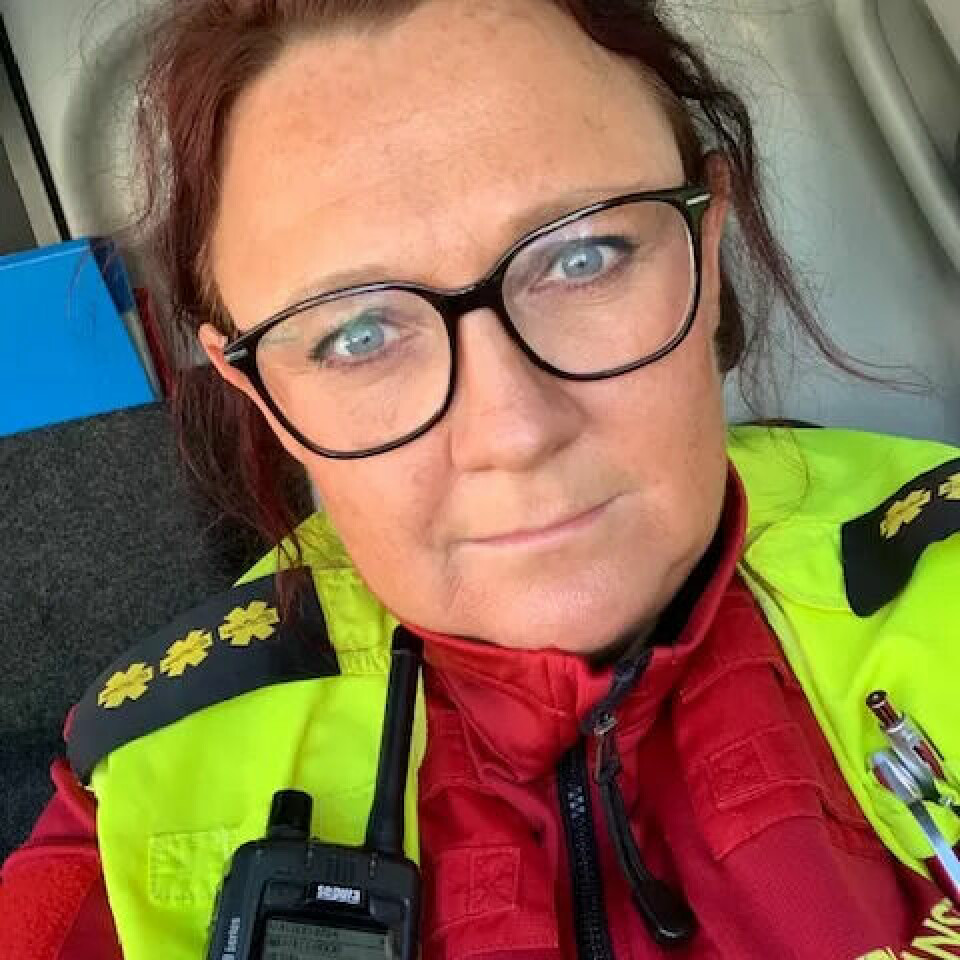 EGNE KORONABILER: Line Ernestussen forteller at de på Nordlandssykehuset har egne koronabiler som rykker ut sammen med ambulansene. EGNE KORONABILER: Line Ernestussen forteller at de på Nordlandssykehuset har egne koronabiler som rykker ut sammen med ambulansene.