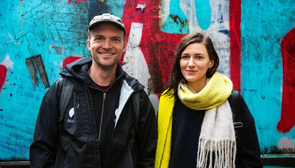 Kristian Bredal og Monika Zak er sceneteknikere i Oslo Kru. Kristian Bredal og Monika Zak er sceneteknikere i Oslo Kru.