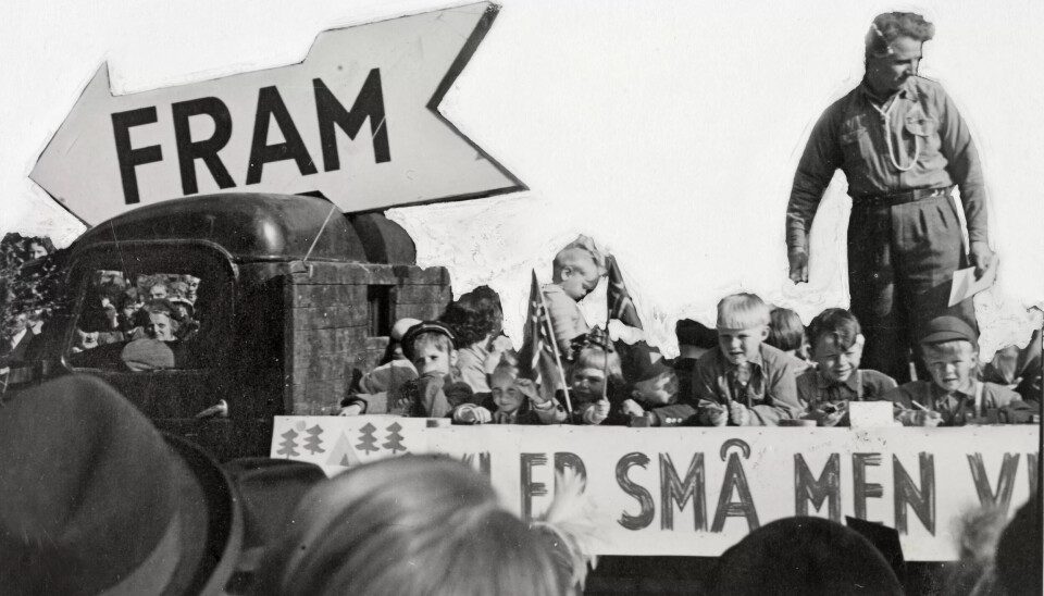 UNGDOM: Fra Framfylkingens seksjon i 1. mai -demonstrasjonen i Oslo, 1936. UNGDOM: Fra Framfylkingens seksjon i 1. mai -demonstrasjonen i Oslo, 1936.