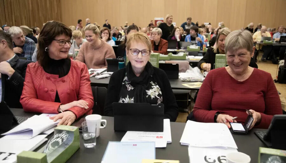 VALGDUELL Kristine Bjella Stavn fra Buskeruid vant lederstriden mot Bente Stokker Knutsen fra Akershus ( til høyre). Oddbjørg Strømme fra Østfold var ikke på valg VALGDUELL Kristine Bjella Stavn fra Buskeruid vant lederstriden mot Bente Stokker Knutsen fra Akershus ( til høyre). Oddbjørg Strømme fra Østfold var ikke på valg