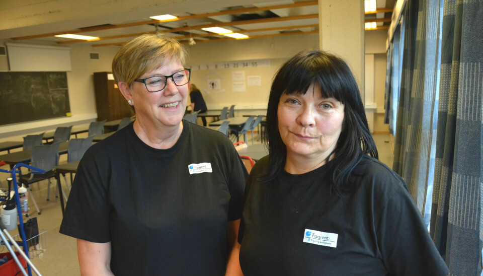 ORGANISERTE SEG: Solveig Isaksen Johansen overbeviste Aida Mortensen om å melde seg inn i Fagforbundet da arbeidsplassene deres var truet i fjor. ORGANISERTE SEG: Solveig Isaksen Johansen overbeviste Aida Mortensen om å melde seg inn i Fagforbundet da arbeidsplassene deres var truet i fjor.