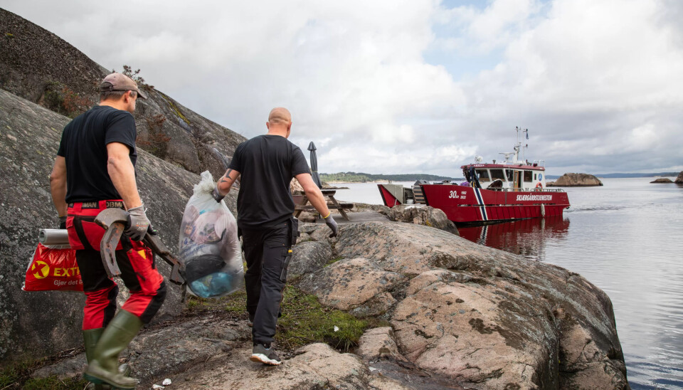 OMFANG: På en sesong henter de cirka 2500 sekker. OMFANG: På en sesong henter de cirka 2500 sekker.