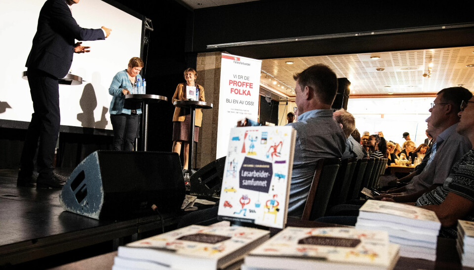 Forfattere foreslår fire tiltak mot løsarbeidersamfunnet. Dette svarer politikerne
