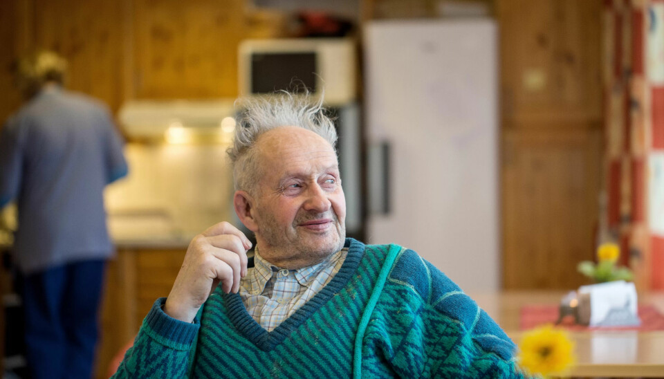 BETRE FØR: Johan Moene vil helst ha det slik det var før, med middag klokka 13. For han er passar det best, tykkjer han. BETRE FØR: Johan Moene vil helst ha det slik det var før, med middag klokka 13. For han er passar det best, tykkjer han.