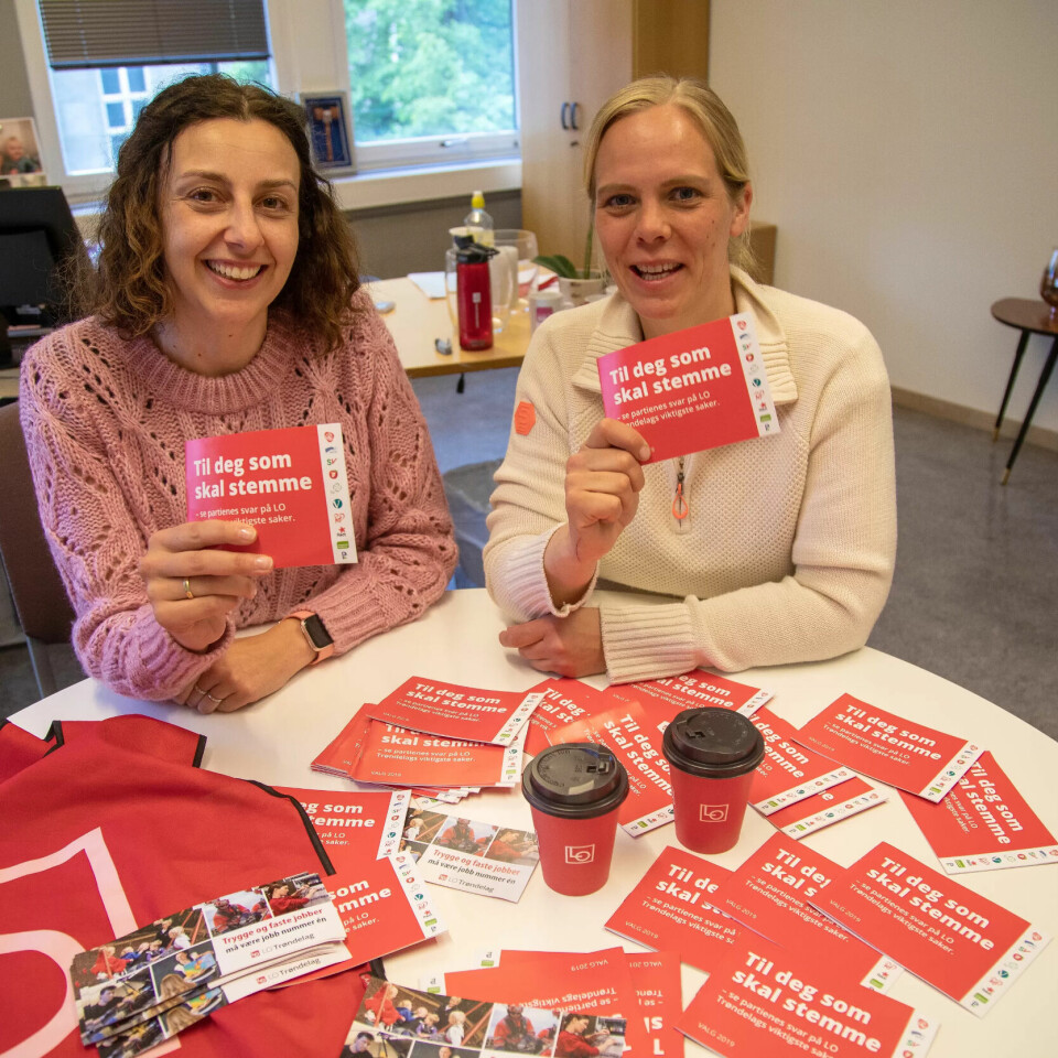 TRØNDERVALG: Sonia Tangen (t.v) og Hege Rovik i Fagforbundet Trondheim ber medlemmene bruke stemmeretten. De planlegger mange typer aksjoner for å sikre fortsatt rødgrønt styre i byen. TRØNDERVALG: Sonia Tangen (t.v) og Hege Rovik i Fagforbundet Trondheim ber medlemmene bruke stemmeretten. De planlegger mange typer aksjoner for å sikre fortsatt rødgrønt styre i byen.