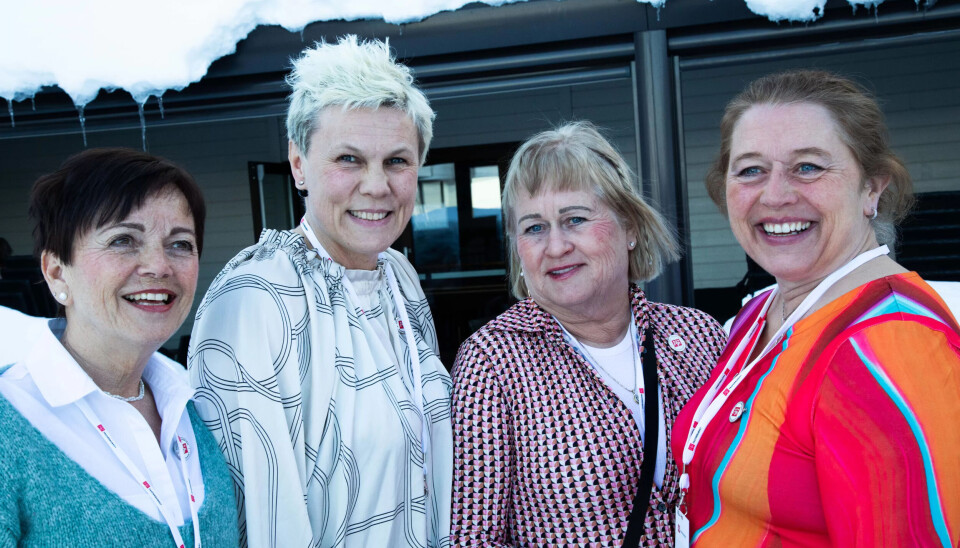 FAGGRUPPE: Barnepleiere samlet på konferanse. Eva Lill Coyle, Anne Rigmor Eliassen, Sonja Waagaard og Klara Lybekk FAGGRUPPE: Barnepleiere samlet på konferanse. Eva Lill Coyle, Anne Rigmor Eliassen, Sonja Waagaard og Klara Lybekk