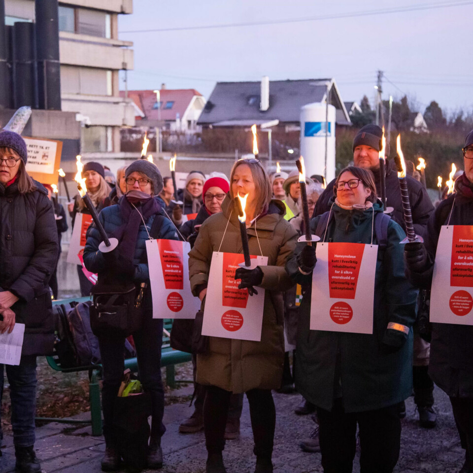 PROTEST: Mandag ettermiddag var det fakkelmarkering ved Aker Sykehus PROTEST: Mandag ettermiddag var det fakkelmarkering ved Aker Sykehus