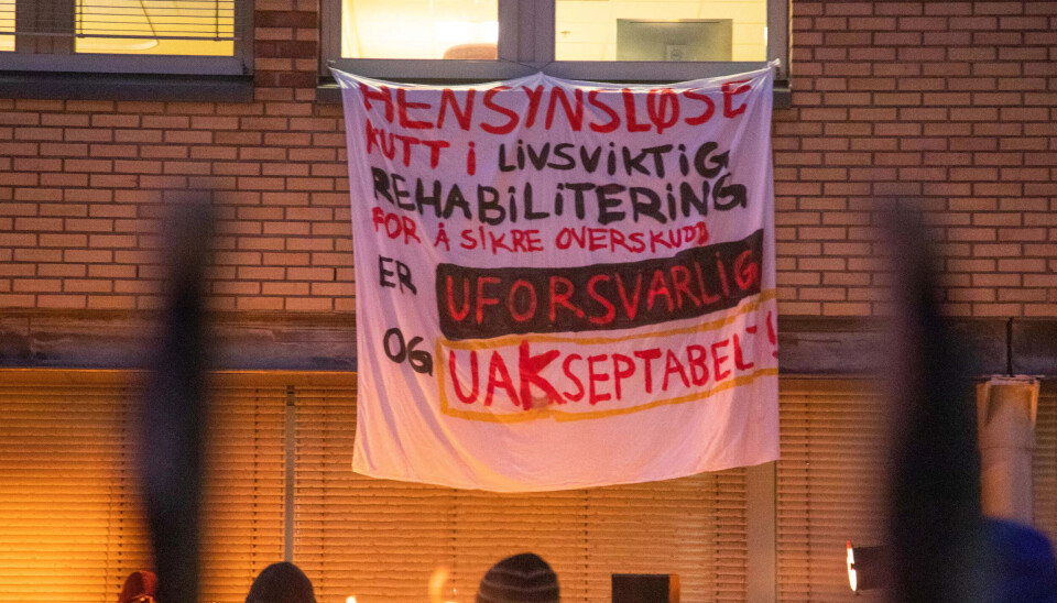 Sparekniven rammer pasienter med hjerneslag og beinamputerte: – Galskap