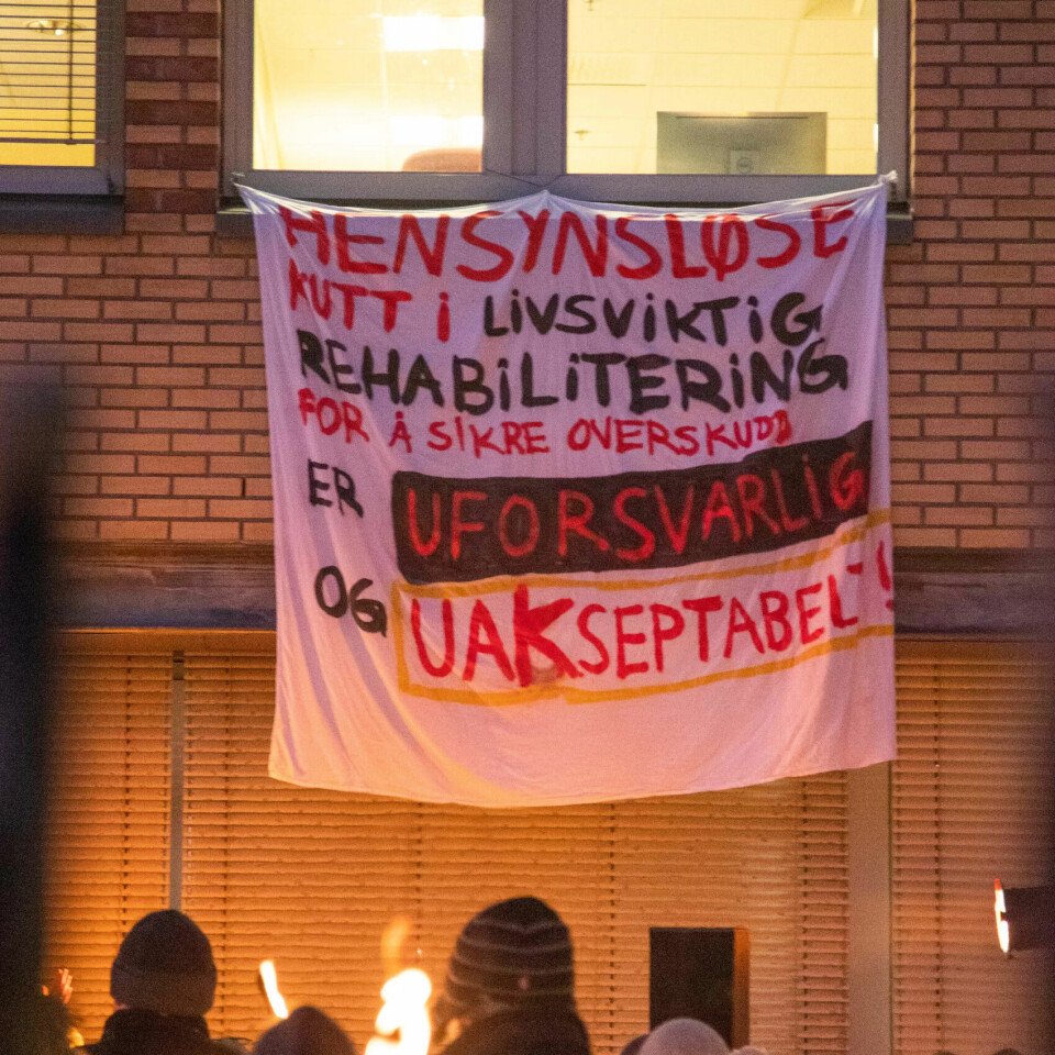 Sparekniven rammer pasienter med hjerneslag og beinamputerte: – Galskap
