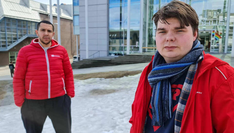 – Tromsø kommune har tidligere hatt suksess med satsing på heltid, men det har dabba av de siste åra. Det er viktig å kalibrere bemanningen etter behovet, sier Kim Andre Guttormsen (foran). Her sammen med nestleder i Fagforbundet Tromsø, Reinaldo Souza Montalvao. – Tromsø kommune har tidligere hatt suksess med satsing på heltid, men det har dabba av de siste åra. Det er viktig å kalibrere bemanningen etter behovet, sier Kim Andre Guttormsen (foran). Her sammen med nestleder i Fagforbundet Tromsø, Reinaldo Souza Montalvao.