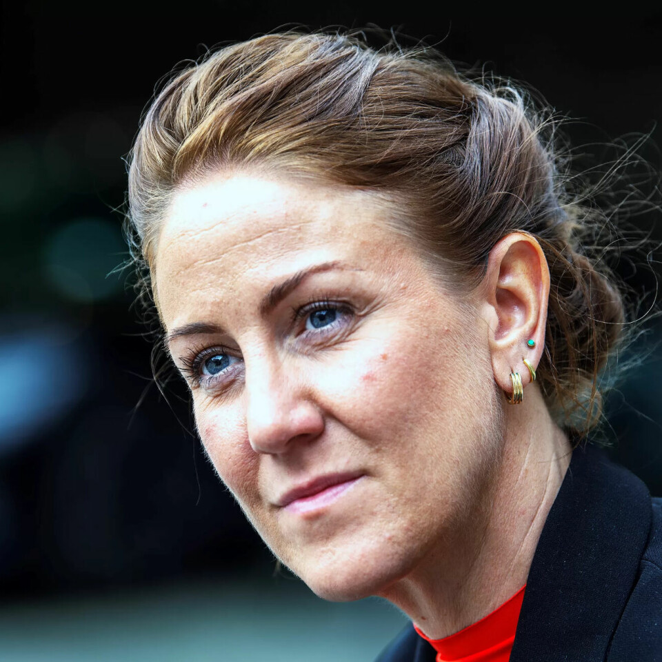For dagens regjering er det uaktuelt å kutte i sykelønna, slår arbeidsminister Tonje Brenna fast. For dagens regjering er det uaktuelt å kutte i sykelønna, slår arbeidsminister Tonje Brenna fast.