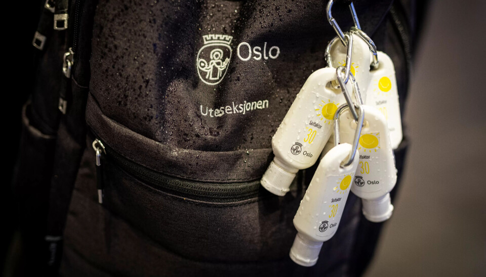 I SOL OG REGN: Denne sekken inneholder artikler som kan bli nødvendige, både på kalde og varme dager, ved overdoser og akutt søtsug. I SOL OG REGN: Denne sekken inneholder artikler som kan bli nødvendige, både på kalde og varme dager, ved overdoser og akutt søtsug.