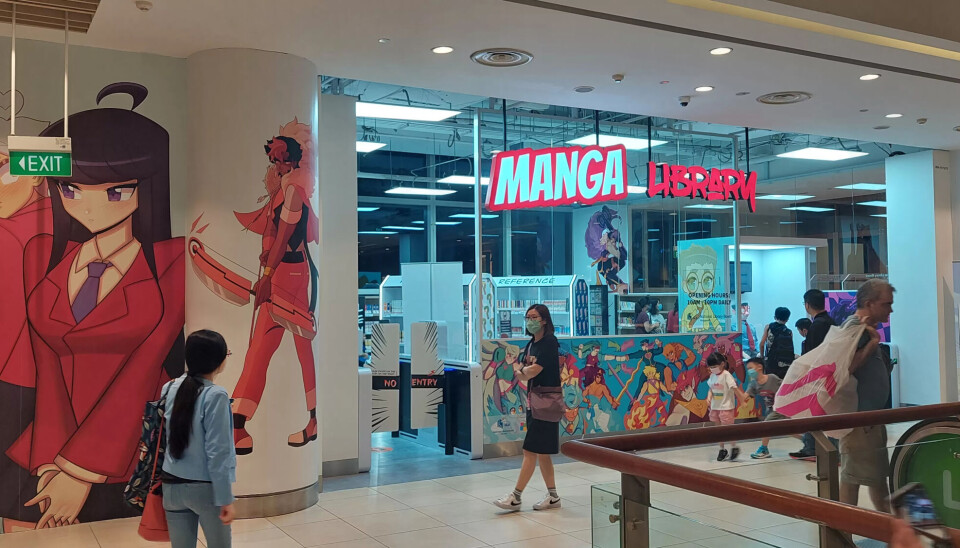 KJØPESENTERBIBLIOTEK: I Singapore har de mange forskjellige spesialbibliotek. Her er et bibliotek med bare Manga litteratur i et kjøpesenter. KJØPESENTERBIBLIOTEK: I Singapore har de mange forskjellige spesialbibliotek. Her er et bibliotek med bare Manga litteratur i et kjøpesenter.