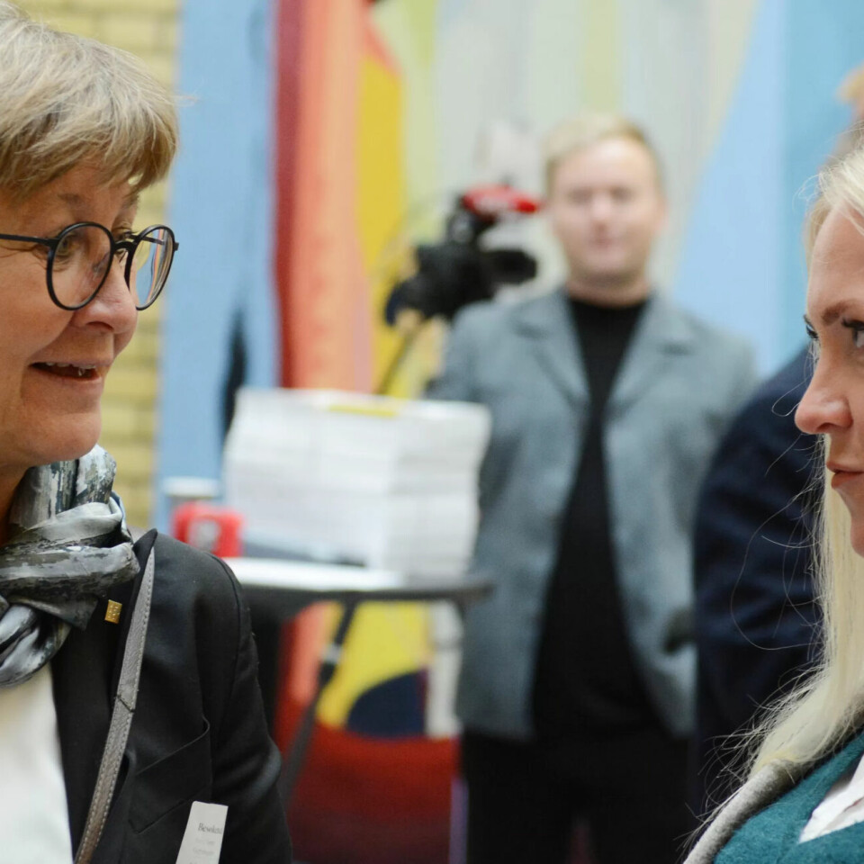 Leder i Fagforbundet, Mette Nord (til venstre) og leder i Norsk Sykepleierforbund, Lill Sverresdatter Larsen, er enige med helseministeren om at oppgavene på sykehusene kan fordeles bedre enn i dag. Leder i Fagforbundet, Mette Nord (til venstre) og leder i Norsk Sykepleierforbund, Lill Sverresdatter Larsen, er enige med helseministeren om at oppgavene på sykehusene kan fordeles bedre enn i dag.