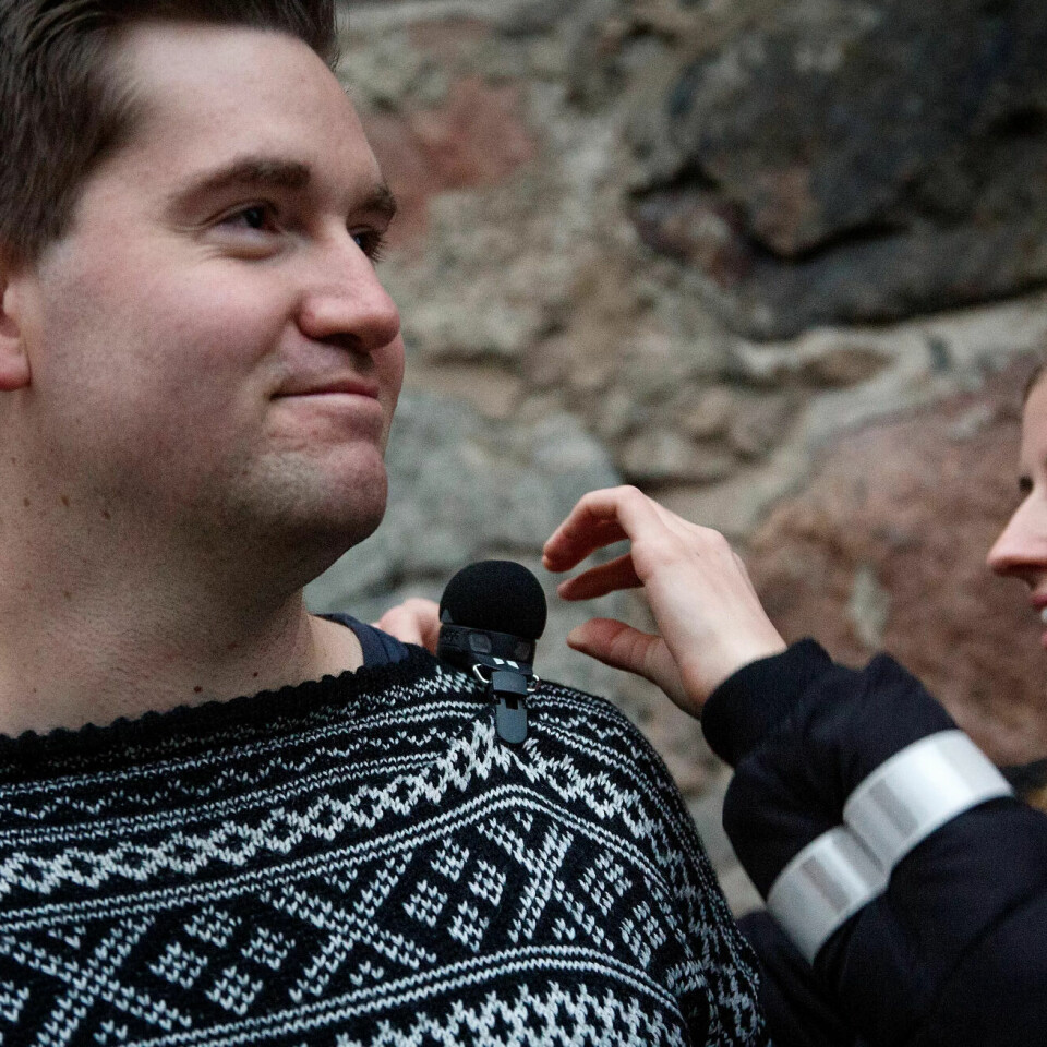I bofellesskapet hvor Sondre Lindgren og Kathrine Fredriksen jobber, har ansatte gått med en mikrofon på seg for å måle lydnivået. Bedriftshelsetjenesten konkluderte med at det ikke er hørselsskadelig støy. I bofellesskapet hvor Sondre Lindgren og Kathrine Fredriksen jobber, har ansatte gått med en mikrofon på seg for å måle lydnivået. Bedriftshelsetjenesten konkluderte med at det ikke er hørselsskadelig støy.
