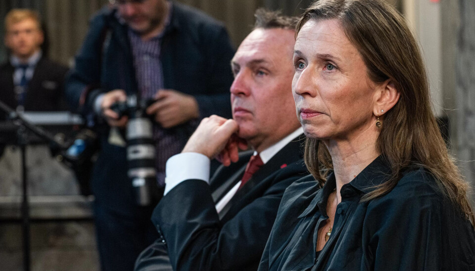 OSLO: Ifølge justis- og beredskapsminister Astri Aas-Hansen har politiet i Oslo utarbeidet en liste over ungdommer som kan bli fotfulgt. OSLO: Ifølge justis- og beredskapsminister Astri Aas-Hansen har politiet i Oslo utarbeidet en liste over ungdommer som kan bli fotfulgt.