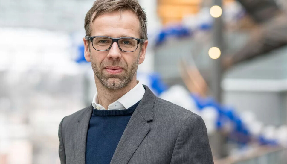 SLIPPER SKATT: Eivind Furuseth, førsteamanuensis ved institutt for rettsvitenskap og styring ved BI, anslår at eierne av Læringsverkstedet kan slippe unna både gevinstbeskatning og formuesskatt dersom de blir boende i Sveits i fem år. SLIPPER SKATT: Eivind Furuseth, førsteamanuensis ved institutt for rettsvitenskap og styring ved BI, anslår at eierne av Læringsverkstedet kan slippe unna både gevinstbeskatning og formuesskatt dersom de blir boende i Sveits i fem år.