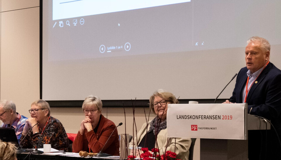 URETTFERDIG: Jan Davidsen mener dagens ordning for å regulere pensjonene er urettferdig og at de som har lavest pensjon brude løftes mer enn de som har høy pensjon. I dag er det motsatt. URETTFERDIG: Jan Davidsen mener dagens ordning for å regulere pensjonene er urettferdig og at de som har lavest pensjon brude løftes mer enn de som har høy pensjon. I dag er det motsatt.
