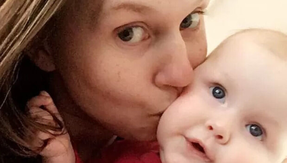 Iselin Vålbekken Sundet (29) er pedagogisk leder i barnehage. Datteren Solveig er syv måneder og en dag når Sundet er ferdig i mammapermisjon. Iselin Vålbekken Sundet (29) er pedagogisk leder i barnehage. Datteren Solveig er syv måneder og en dag når Sundet er ferdig i mammapermisjon.
