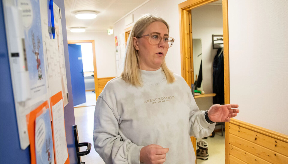 KJENNER ELEVENE GODT: SFO-leder Karen Haugsnes prøver å lese situasjoner i forkant og har sine egne triks bygd på gode relasjoner og kjennskap til barna. KJENNER ELEVENE GODT: SFO-leder Karen Haugsnes prøver å lese situasjoner i forkant og har sine egne triks bygd på gode relasjoner og kjennskap til barna.