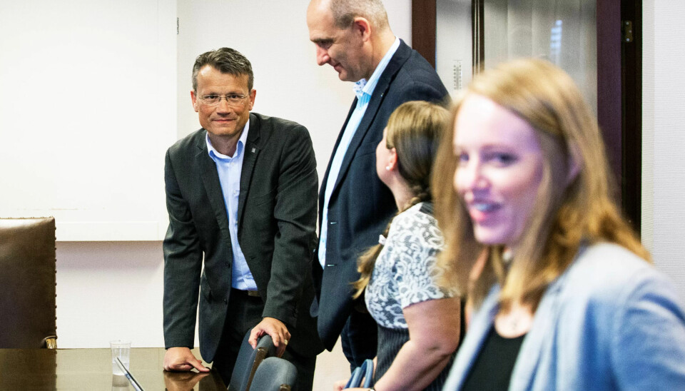 TILFREDS MED RESULTATET: Fra venstre: LO Stat-leder Egil André Aas, Anders Kvam (Akademikerne stat) og Guro Elisabeth Lind (Unio) TILFREDS MED RESULTATET: Fra venstre: LO Stat-leder Egil André Aas, Anders Kvam (Akademikerne stat) og Guro Elisabeth Lind (Unio)