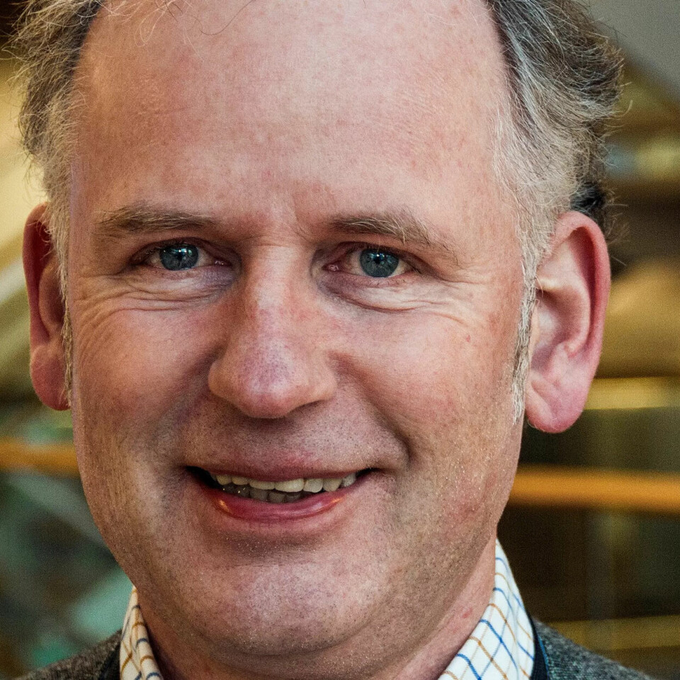 ØKT TRYGGHET: Hoververneombud Harald Sehm i VY-buss mener munnbind kan gi ekstra trygghet for sjåførene. ØKT TRYGGHET: Hoververneombud Harald Sehm i VY-buss mener munnbind kan gi ekstra trygghet for sjåførene.