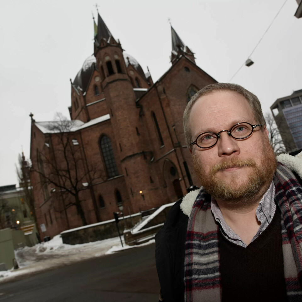 MISFORNØYD: Stig Jørund B. Arnesen mener den nye avtalen setter grenser for prestenes særegne, frie stilling. MISFORNØYD: Stig Jørund B. Arnesen mener den nye avtalen setter grenser for prestenes særegne, frie stilling.