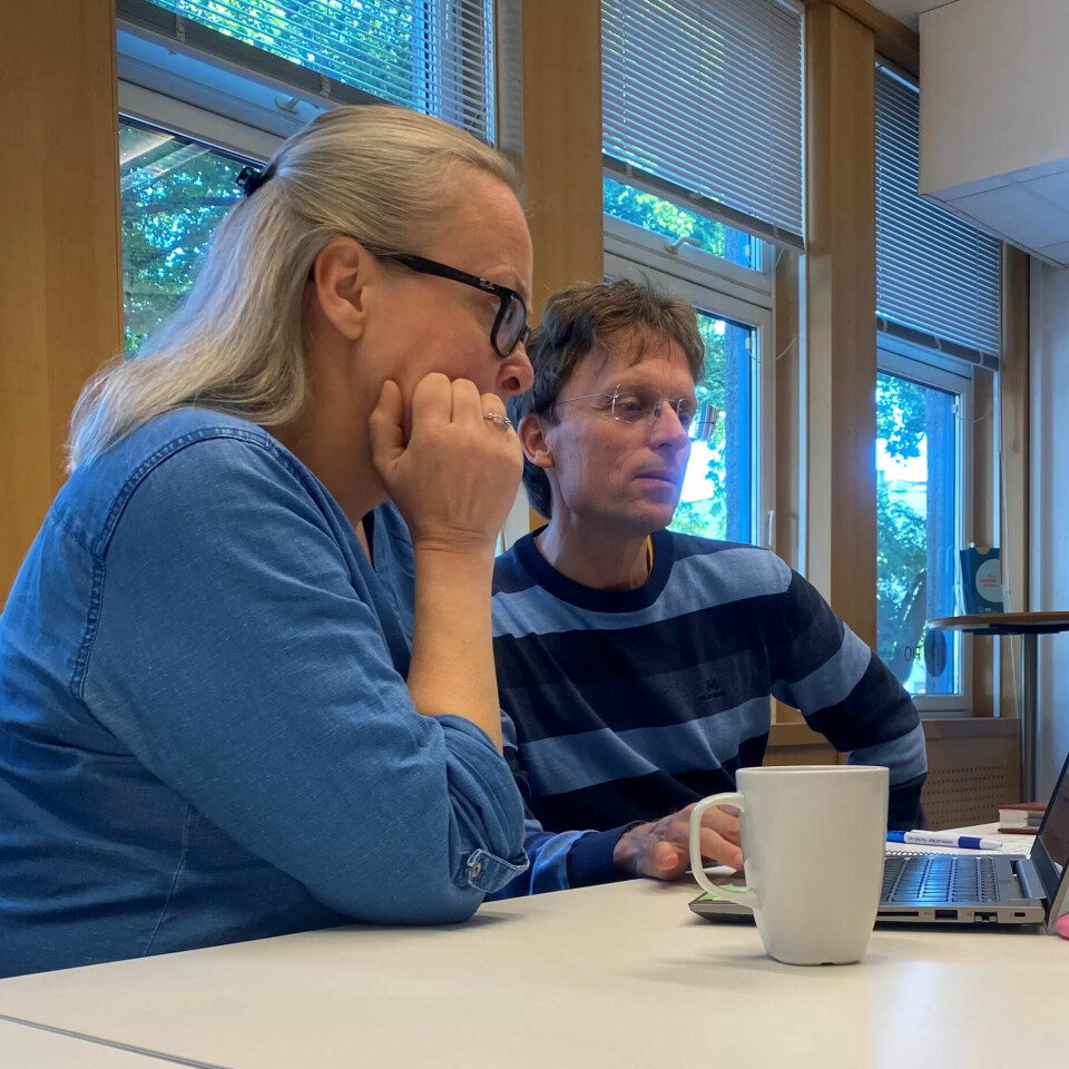 Full av spørsmål: Vil ikke myndighetene ha personlig ombud eller støtte en slik ordning fordi det indirekte er å innrømme at systemet ikke fungerer? undrer Vibecke. Nå har hun fått svar fra statssekretæren i helse- og omsorgsdepartementet (se egen sak.) Full av spørsmål: Vil ikke myndighetene ha personlig ombud eller støtte en slik ordning fordi det indirekte er å innrømme at systemet ikke fungerer? undrer Vibecke. Nå har hun fått svar fra statssekretæren i helse- og omsorgsdepartementet (se egen sak.)