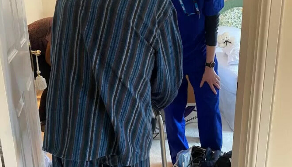 Sju millioner i helsekø. 500 unødvendige dødsfall hver uke. Midt i den britiske helsestormen står norske Ida (37)