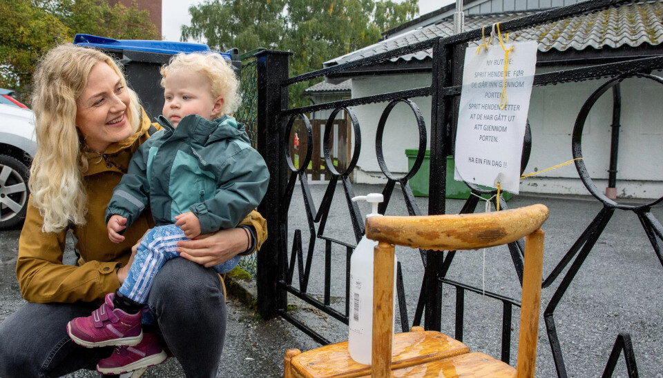 – Jeg tenkte på hvor trygt det hadde vært i min egen oppvekst her i Årdal, og ville gjerne at Leonora skulle få den samme muligheten, sier Astrid Øvstetun. – Jeg tenkte på hvor trygt det hadde vært i min egen oppvekst her i Årdal, og ville gjerne at Leonora skulle få den samme muligheten, sier Astrid Øvstetun.