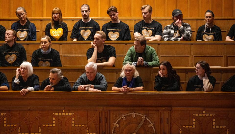 LABER STEMNING: Støttespillerne til Oslo Nye Teater fant ikke mye håp og optimisme under onsdagens spørretime da byrådets kuttplaner ble diskutert. LABER STEMNING: Støttespillerne til Oslo Nye Teater fant ikke mye håp og optimisme under onsdagens spørretime da byrådets kuttplaner ble diskutert.