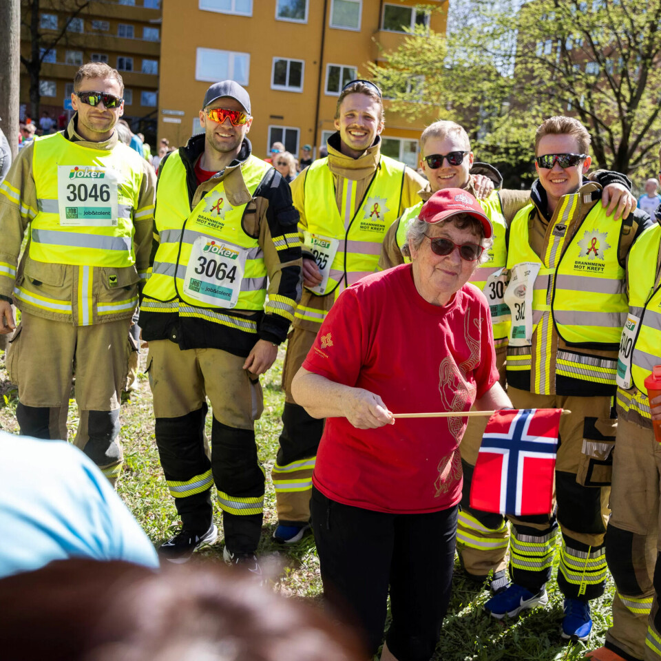 FAN: Anne Magrete Halvorsen er nabo til Holmenkollstafetten og er alltid ute for å heie. FAN: Anne Magrete Halvorsen er nabo til Holmenkollstafetten og er alltid ute for å heie.