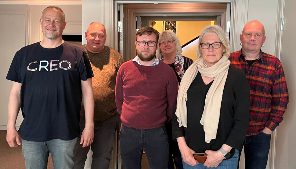 LANGT PÅ OVERTID: Forhandlingsdelegasjonen i Oslo: (f.v.) Einar Bergem (Creo), Roger Dehlin (Fagforbundet Oslo), Per Egil Johansen (LO Kommune Oslo), Anne Kathrine Ellila (LO Kommune Oslo), Hanne Groseth (Fellesorganisasjonen), Stein Olav Ringen (beregner LO Kommune Oslo). LANGT PÅ OVERTID: Forhandlingsdelegasjonen i Oslo: (f.v.) Einar Bergem (Creo), Roger Dehlin (Fagforbundet Oslo), Per Egil Johansen (LO Kommune Oslo), Anne Kathrine Ellila (LO Kommune Oslo), Hanne Groseth (Fellesorganisasjonen), Stein Olav Ringen (beregner LO Kommune Oslo).