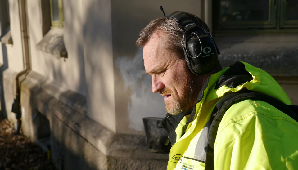 LØFTER SAK: - Jeg er ikke misfornøyd med timelønna, men vi vil følge lønnsutviklinga som ellers i samfunnet, sier Jan Olav Johansen, som er ufør og medlem i Fagforbundet. LØFTER SAK: - Jeg er ikke misfornøyd med timelønna, men vi vil følge lønnsutviklinga som ellers i samfunnet, sier Jan Olav Johansen, som er ufør og medlem i Fagforbundet.