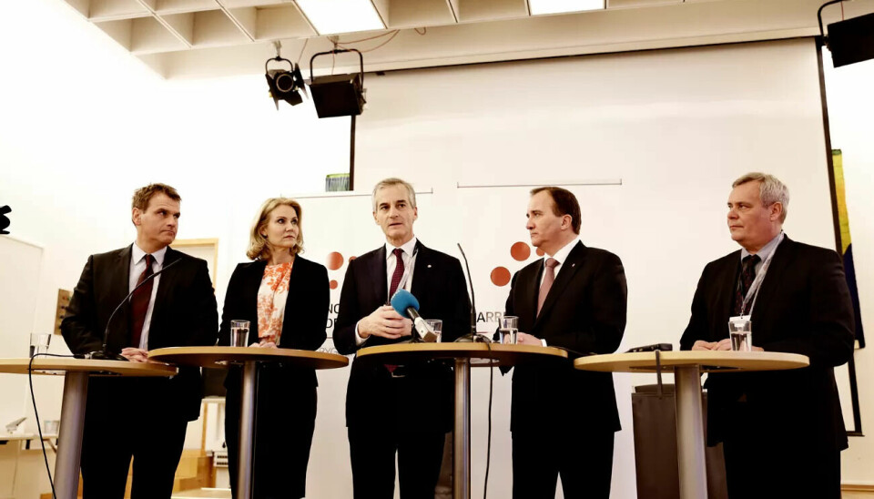 Nordisk sosialdemokratisk toppmøte for å meisle ut den nordiske modellens framtid. Fra venstre: Antti Rinne fra det sosialdemokratiske partiet i Finland, Helle Thorning- Schmidt fra Socialdemokraterne i Danmark, Jonas Gahr Støre fra Arbeiderpartiet i Norge, Stefan Løfven fra Socialdemokratene i Sverige og Árni Páll Árnasson fra Samfylkingin i Island. Nordisk sosialdemokratisk toppmøte for å meisle ut den nordiske modellens framtid. Fra venstre: Antti Rinne fra det sosialdemokratiske partiet i Finland, Helle Thorning- Schmidt fra Socialdemokraterne i Danmark, Jonas Gahr Støre fra Arbeiderpartiet i Norge, Stefan Løfven fra Socialdemokratene i Sverige og Árni Páll Árnasson fra Samfylkingin i Island.