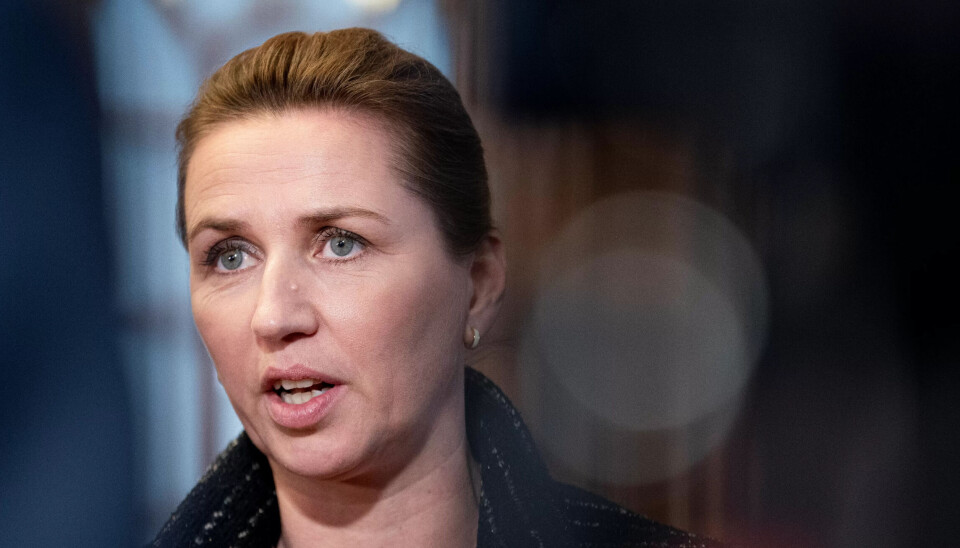 Danmarks statsminister Mette Frederiksen lover å bremse økningen i pensjonsalderen. Danmarks statsminister Mette Frederiksen lover å bremse økningen i pensjonsalderen.