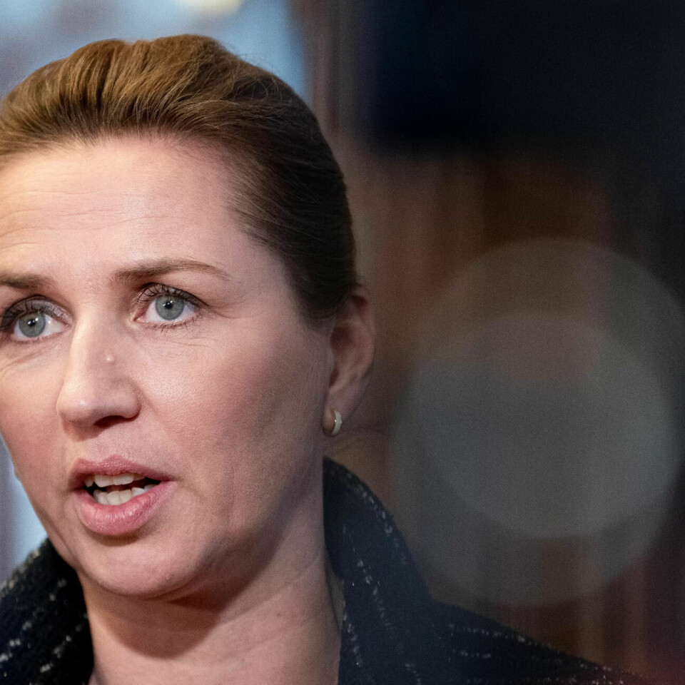 Danmarks statsminister Mette Frederiksen lover å bremse økningen i pensjonsalderen. Danmarks statsminister Mette Frederiksen lover å bremse økningen i pensjonsalderen.