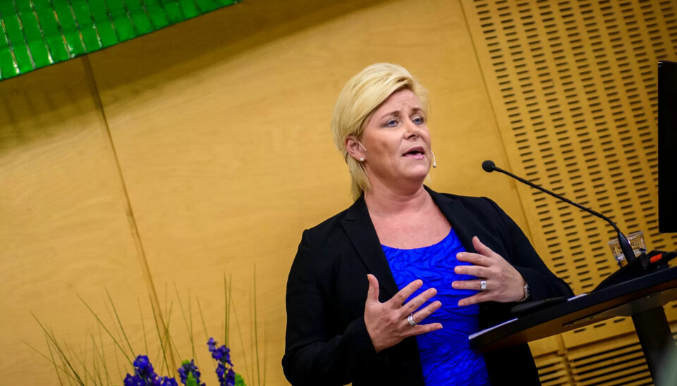 JUSTERINGER: Finansminister Siv Jensen hadde bare fire uker på seg i fjor, før hun presenterte endringene i Stoltenberg-regjeringens opprinnelige forslag til 2014-budsjett. JUSTERINGER: Finansminister Siv Jensen hadde bare fire uker på seg i fjor, før hun presenterte endringene i Stoltenberg-regjeringens opprinnelige forslag til 2014-budsjett.