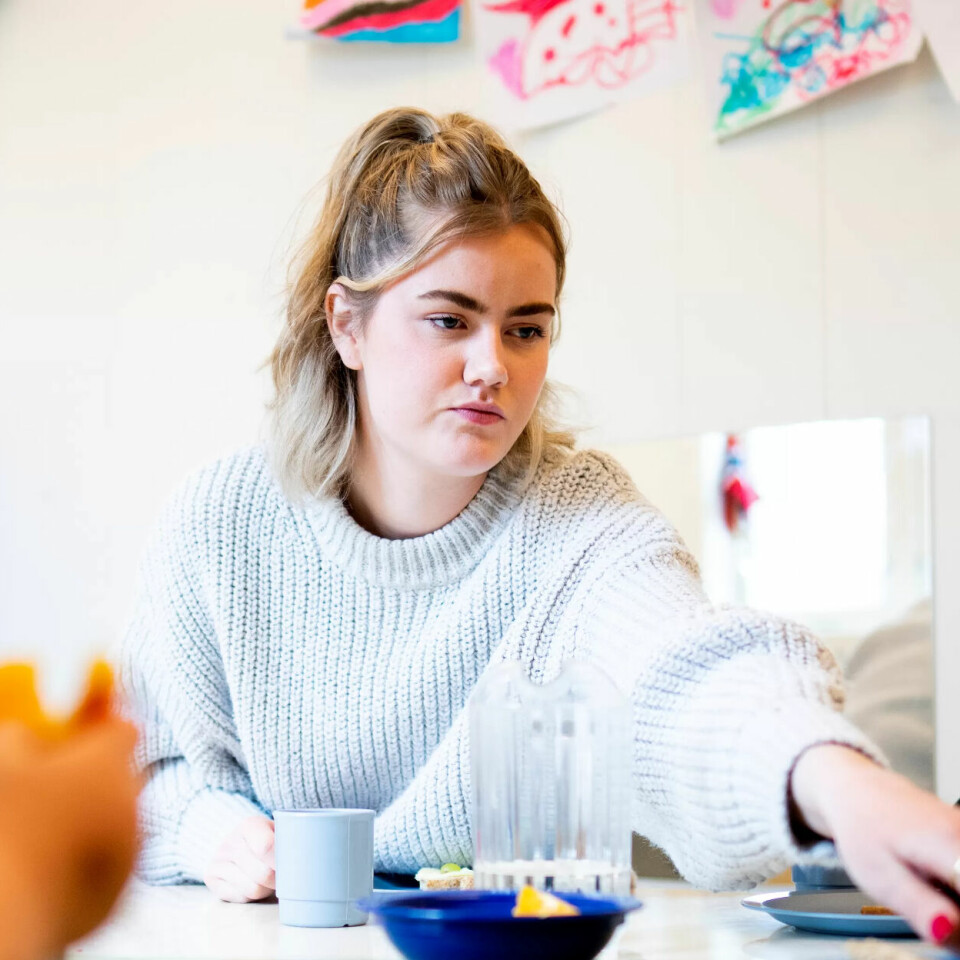 KREVENDE: Å jobbe i barneahage er ingen lek, selv om mange kanskje tror det, mener Josefine Weiby Koller. Ofte er det så travelt på jobb at hun får dårlig samvittighet for det hun ikke rekker. KREVENDE: Å jobbe i barneahage er ingen lek, selv om mange kanskje tror det, mener Josefine Weiby Koller. Ofte er det så travelt på jobb at hun får dårlig samvittighet for det hun ikke rekker.