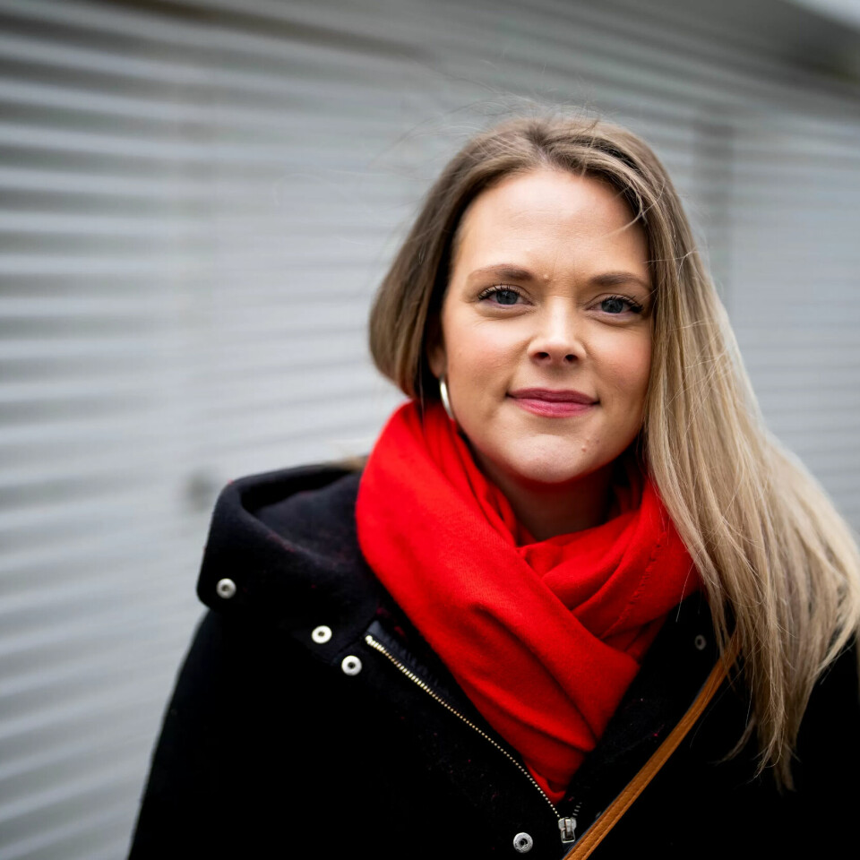 – URETTFERDIG: Frisør og Fagforbundet-tillitsvalgt Tina Paulsen Stenkløv mener levealdersjusteringen av pensjon rammer fagarbeidere urimelig hardt. – URETTFERDIG: Frisør og Fagforbundet-tillitsvalgt Tina Paulsen Stenkløv mener levealdersjusteringen av pensjon rammer fagarbeidere urimelig hardt.