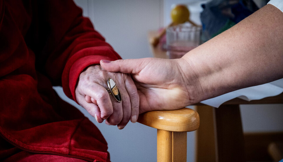 Kommunale velferdstjenester har blitt eller er i ferd med å bli privatisert i flere norske byer. Kommunale velferdstjenester har blitt eller er i ferd med å bli privatisert i flere norske byer.