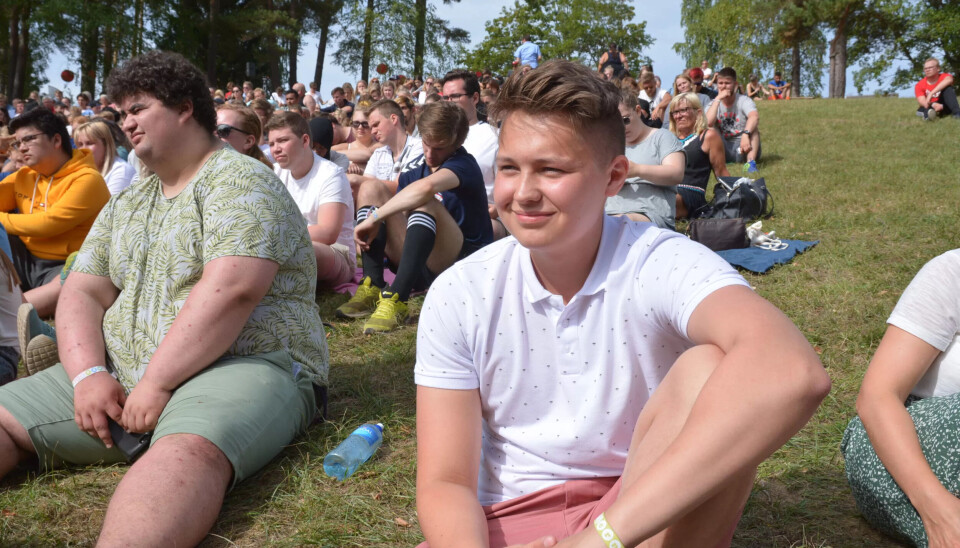 AUF-leder Brynjar Saus i Troms utfordret Ap-lederen om olje. AUF-leder Brynjar Saus i Troms utfordret Ap-lederen om olje.