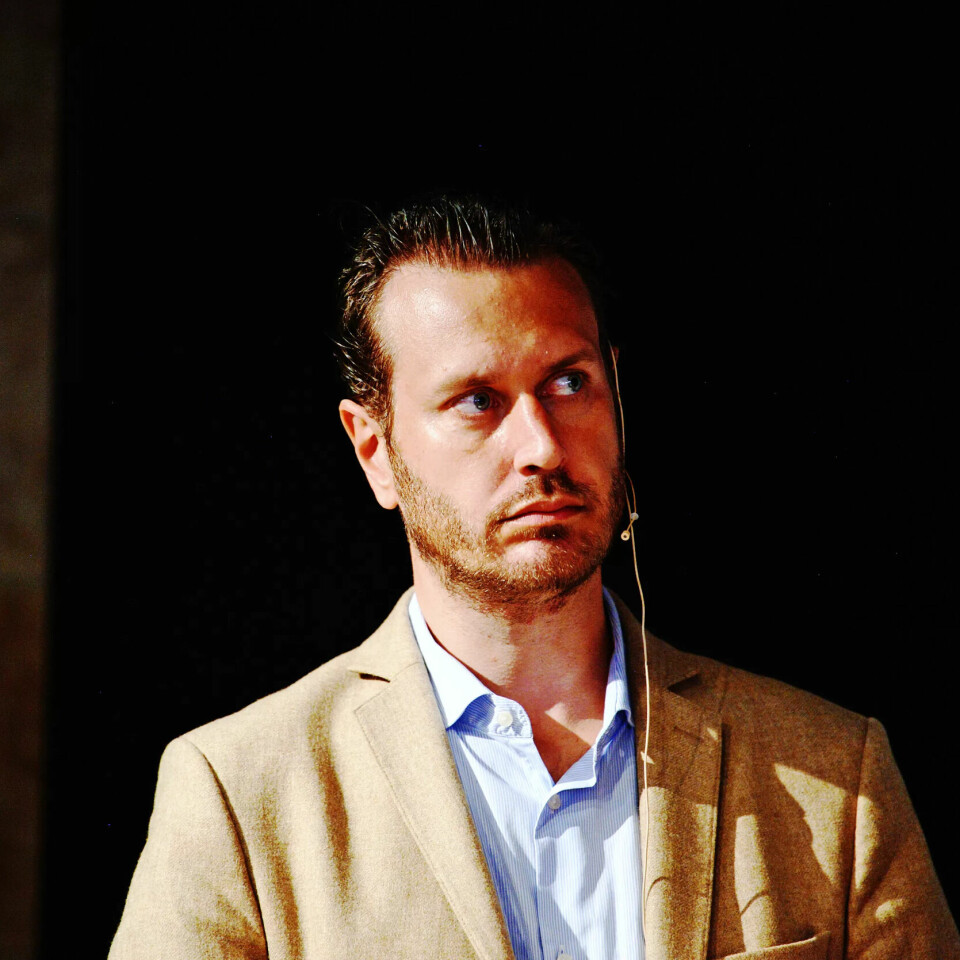 Helge Andre Njåstad (Frp) sto temmelig alene i debatten. Helge Andre Njåstad (Frp) sto temmelig alene i debatten.