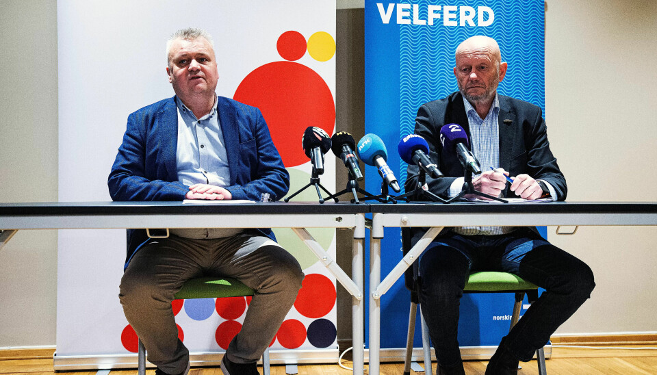 No er det kroner og øre som gjeld, slo forbunds- og forhandlingsleiar Jørn Eggum i Fellesforbundet fast da han overleverte krava sine til forhandlingsleiar og Norsk Industri-sjef Stein Lier-Hansen tidlegare i mars. No er det kroner og øre som gjeld, slo forbunds- og forhandlingsleiar Jørn Eggum i Fellesforbundet fast da han overleverte krava sine til forhandlingsleiar og Norsk Industri-sjef Stein Lier-Hansen tidlegare i mars.